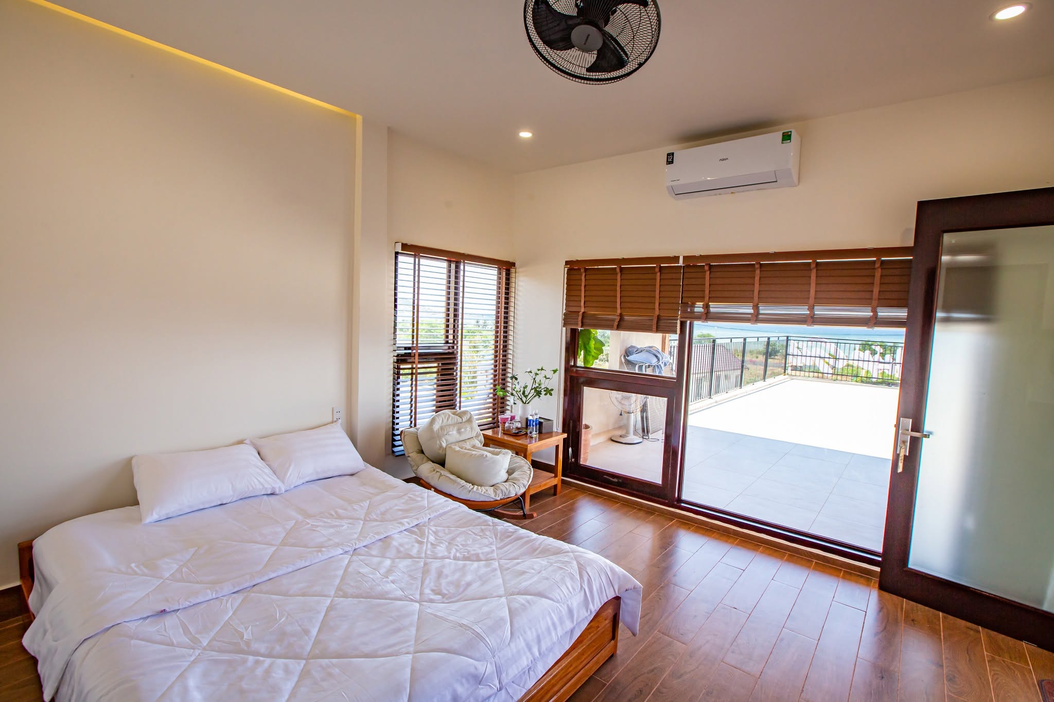 Deluxe Sea View Room (VIP)